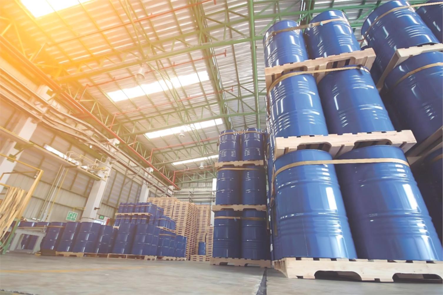 Промышленное оборудование нефтеперерабатывающего предприятия